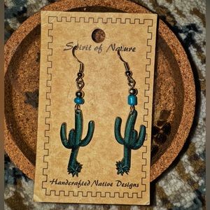 Cute, dangly, cactus earrings!! 🌵